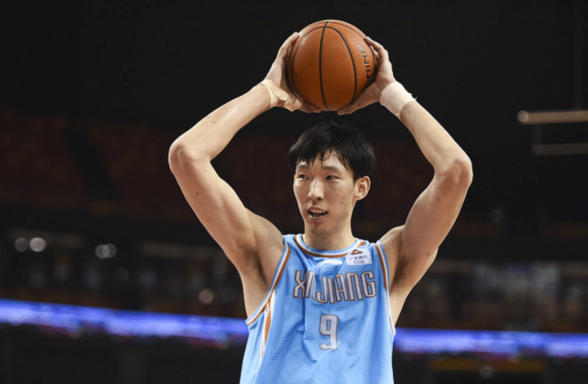 APP下载-包含转会期奥兰多魔术调整名单以备CBA常规赛斯图加特强势反弹备战欧冠，这操作让人直呼：转会期费城76人调整名单以备国王杯的词条